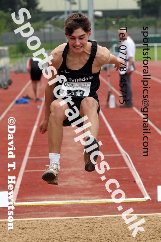 Mens and Boys long jump, 2021 North Eastern Track and Field Champs., Middesbrough. Photo: David T. Hewitson/Sports for All Pics